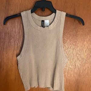 H&M brown tank top. Size medium